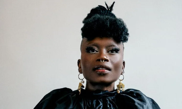 Zoë Modiga Biography: Age, Husband, Albums, Net Worth, Height, Parents, Movies & TV Shows, Songs