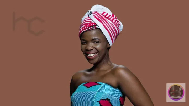 Zolani Mahola Biography: Age, Husband, Children, Net Worth, Songs, Solo Career