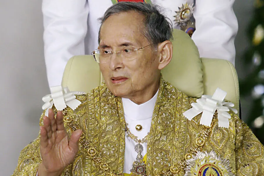 Bhumibol Adulyadej Biography: Education, Wife, Height, Ethnicity, Children, Age, Net Worth, Siblings, Parents, Death Bhumibol Adulyadej Biography: Education, Wife, Height, Ethnicity, Children, Age, Net Worth, Siblings, Parents, Death