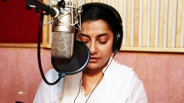 Suhasini Maniratnam Biography: Husband, Age, Children, Net Worth, Height, Parents, Career, Movies