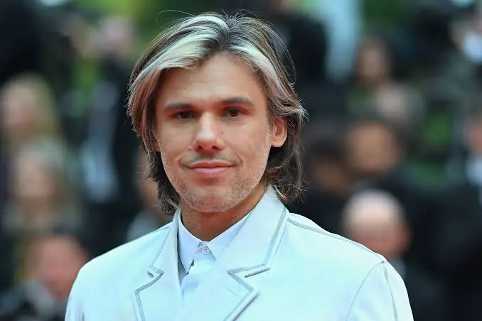 Orelsan Biography: Wife, Age, Net Worth, Albums, Height, Parents, Movies & TV Shows Orelsan Biography: Wife, Age, Net Worth, Albums, Height, Parents, Movies & TV Shows