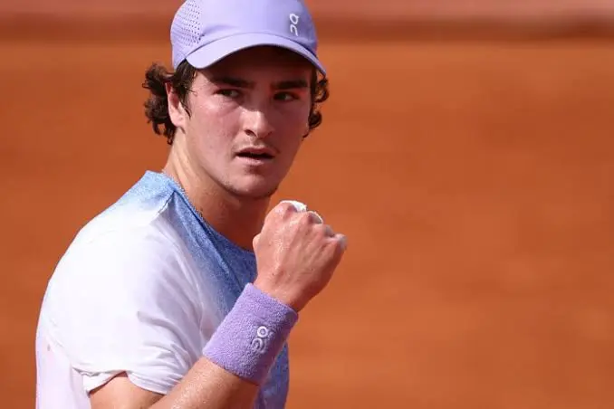 João Fonseca Biography: Age, Ranking, Height, Net Worth, Parents, Titles, Academy, Sponsors João Fonseca Biography: Age, Ranking, Height, Net Worth, Parents, Titles, Academy, Sponsors