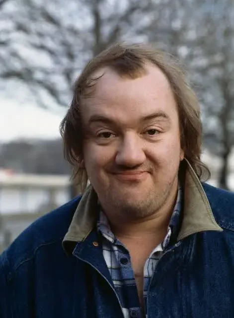 Mel Smith Biography: Age, Death, Comedy, Net Worth, Height, Movies, TV Shows, Wife Mel Smith Biography: Age, Death, Comedy, Net Worth, Height, Movies, TV Shows, Wife