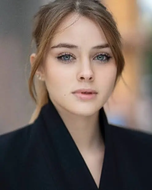 Emily Shaqiri Biography: Age, Boyfriend, Net Worth, Movies & TV Shows, Parents, Height, TikTok Emily Shaqiri Biography: Age, Boyfriend, Net Worth, Movies & TV Shows, Parents, Height, TikTok