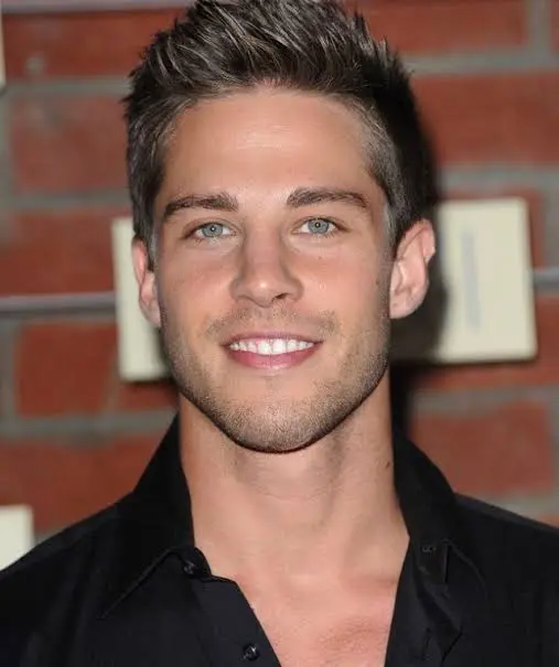 Dean Geyer Biography: Wife, Age, Net Worth, Height, Songs, Movies & TV Shows Dean Geyer Biography: Wife, Age, Net Worth, Height, Songs, Movies & TV Shows