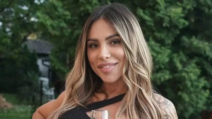 Sandra Afrika Biography: Age, Boyfriends, Net Worth, Songs, Albums, Height, Career, Parents Sandra Afrika Biography: Age, Boyfriends, Net Worth, Songs, Albums, Height, Career, Parents