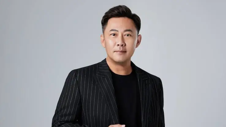 Yao Wenlong Biography: Wife, Age, Children, Net Worth, Height, Restaurant, Movies & TV Shows, Awards Yao Wenlong Biography: Wife, Age, Children, Net Worth, Height, Restaurant, Movies & TV Shows, Awards