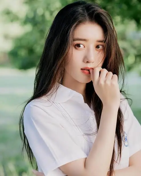 Eleanor Lee Biography: Age, Boyfriend, Net Worth, Songs, Movies & TV Shows, Parents Eleanor Lee Biography: Age, Boyfriend, Net Worth, Songs, Movies & TV Shows, Parents