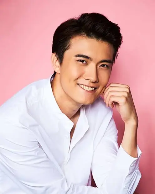 Zhang Ze Tong Biography: Age, Girlfriend, Net Worth, Movies & TV Shows, Parents, Height Zhang Ze Tong Biography: Age, Girlfriend, Net Worth, Movies & TV Shows, Parents, Height