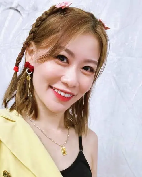 Shirli Ling Biography: Age, Husband, Children, Net Worth, Movies & TV Shows, Business Shirli Ling Biography: Age, Husband, Children, Net Worth, Movies & TV Shows, Business