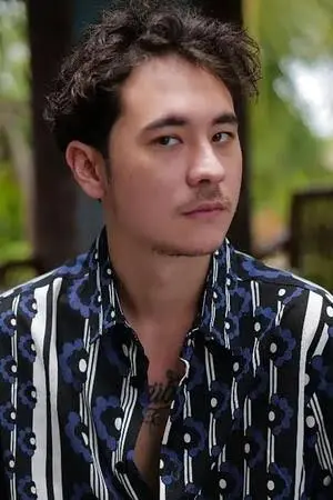Jerome Kurnia Biography: Age, Wife, Net Worth, Movies, Height, Career, Education Jerome Kurnia Biography: Age, Wife, Net Worth, Movies, Height, Career, Education