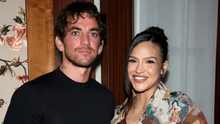 Alex Fine Biography: Spouse, Age, Height, Net Worth, TV Shows, Parents, Nationality, Children