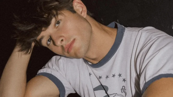Darrell Jones Biography: Age, Girlfriend, Net Worth, Height, Parents, Career, TikTok, Instagram
