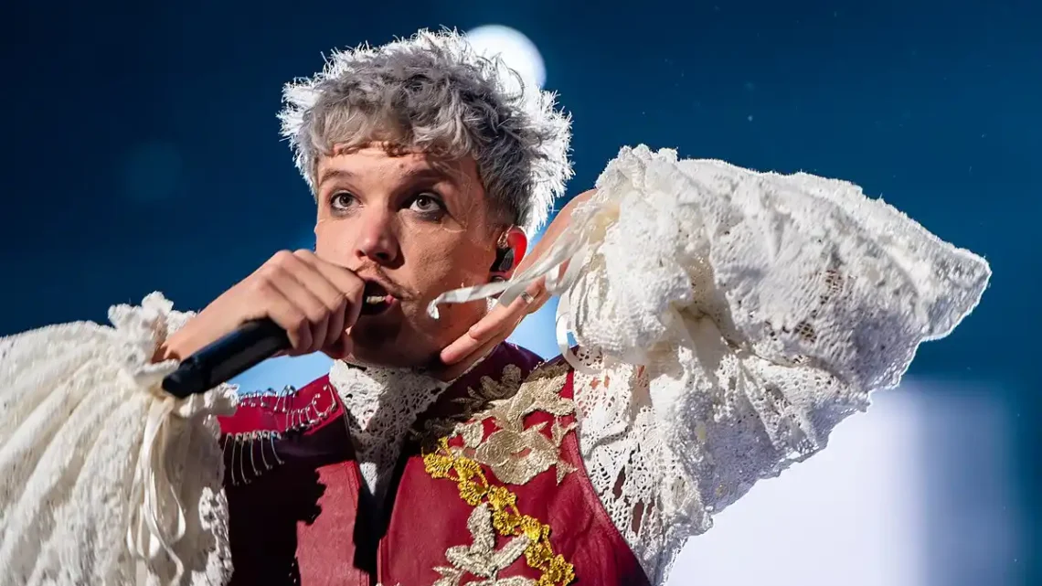Baby Lasagna Biography: Age, Net Worth, Songs, Girlfriend, Height, Nationality, Awards Baby Lasagna Biography: Age, Net Worth, Songs, Girlfriend, Height, Nationality, Awards