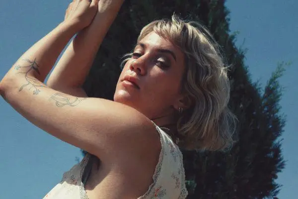 BESS (singer) Biography: Height, Nationality, Age, Net Worth, Siblings, Parents, Boyfriend