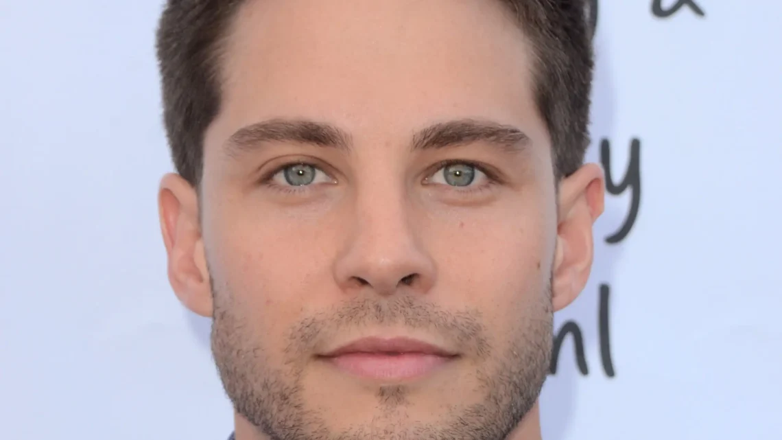 Dean Geyer Biography: Wife, Age, Net Worth, Height, Songs, Movies & TV Shows