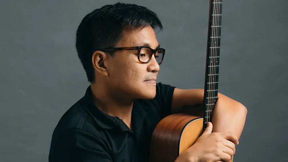 Ebe Dancel Biography: Age, Net Worth, Songs, Spouse, Height, Parents, Nationality, Awards Ebe Dancel Biography: Age, Net Worth, Songs, Spouse, Height, Parents, Nationality, Awards