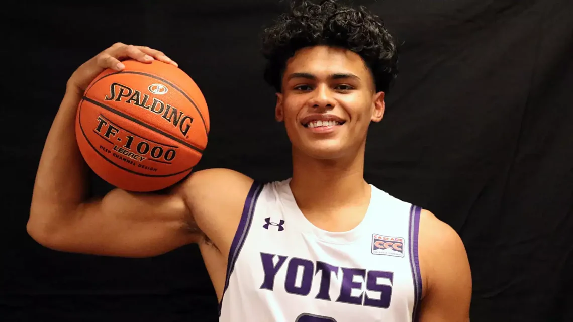 Elijah Jackson Biography: Height, Age, Parents, Net Worth, Girlfriend, Siblings Elijah Jackson Biography: Height, Age, Parents, Net Worth, Girlfriend, Siblings