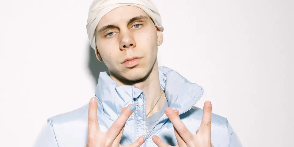 Korelon Biography: Songs, Age, Net Worth, Siblings, Parents, Height, Girlfriend, Nationality