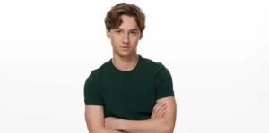 Finn Carr
