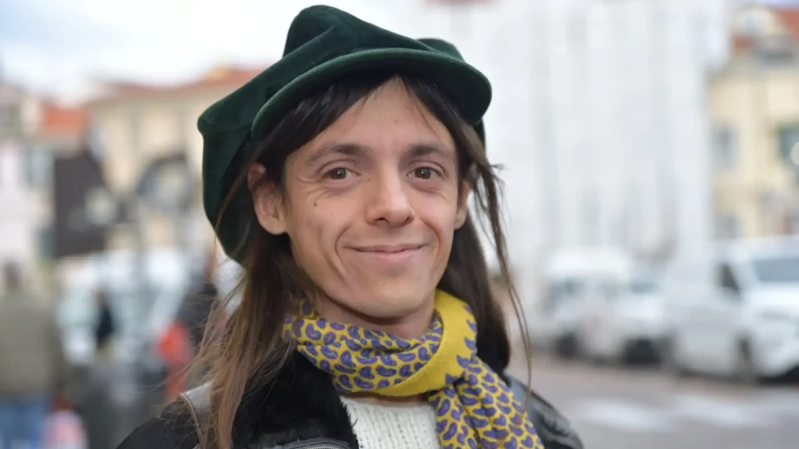Lucio Corsi Biography: Wife, Age, Net Worth, Height, Parents, Songs, Nationality Lucio Corsi Biography: Wife, Age, Net Worth, Height, Parents, Songs, Nationality