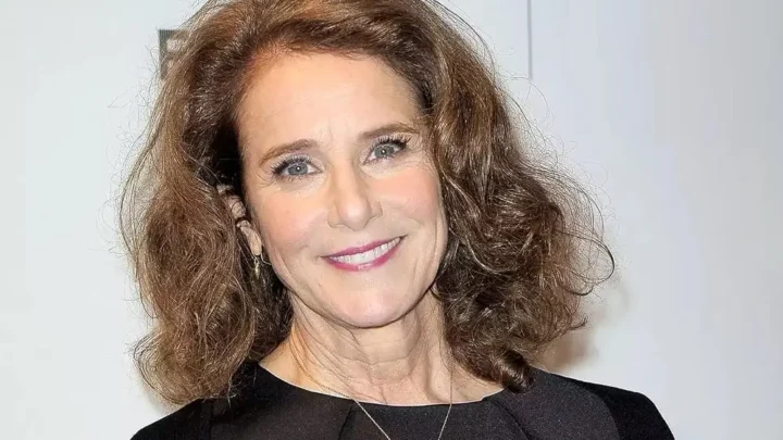 Debra Winger Biography: Husband, Age, Children, Movies, Net Worth, Awards, Height, Parents