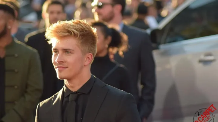 Who is William Brent? Billy Unger Bio: Kids, Age, Height, Wife, Net Worth, Parents, Movies, TV Shows
