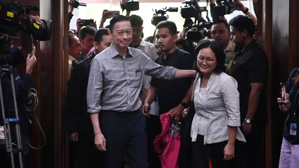 Meet Thomas Lembong’s Parents: T Yohanes Lembong and Yetty Lembong Meet Thomas Lembong’s Parents: T Yohanes Lembong and Yetty Lembong