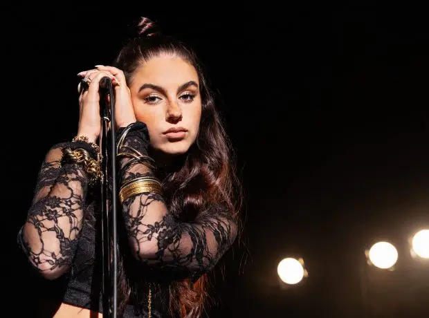Mirella (Singer) Biography: Age, Net Worth, Height, Wikipedia, Boyfriend, Nationality Mirella (Singer) Biography: Age, Net Worth, Height, Wikipedia, Boyfriend, Nationality