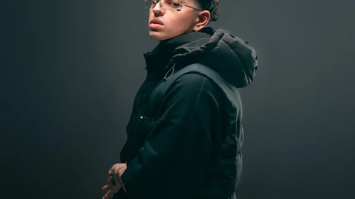 Alan Gomez Biography: Age, Songs, Net Worth, Girlfriend, Parents, Height, Albums Alan Gomez Biography: Age, Songs, Net Worth, Girlfriend, Parents, Height, Albums