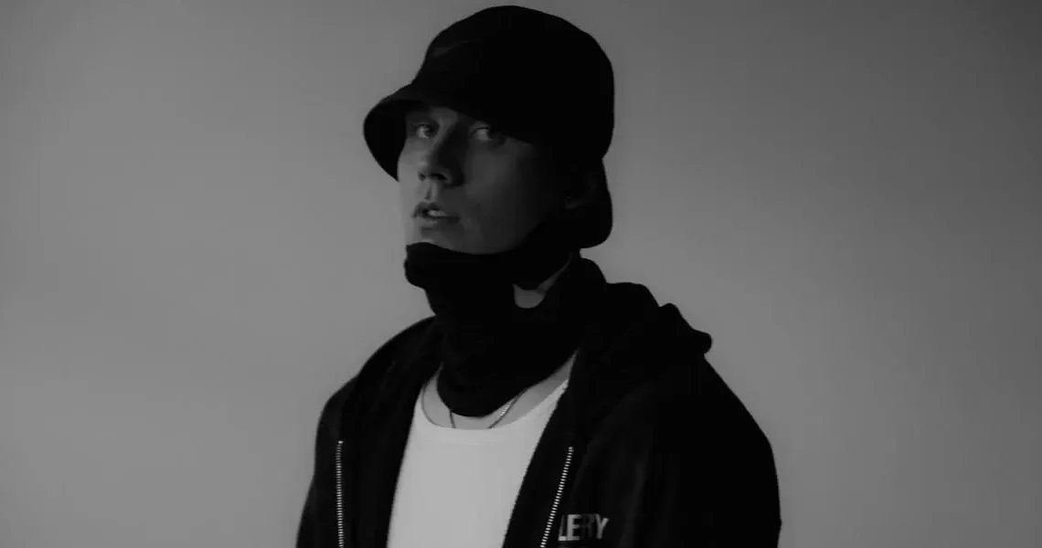 Sliki Biography: Age, Girlfriend, Net Worth, Songs, Nationality, Height, Awards