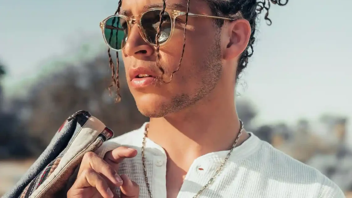 Andrew Liner Biography: Birthday, Age, Net Worth, Siblings, Family, Pictures, Girlfriend Andrew Liner Biography: Birthday, Age, Net Worth, Siblings, Family, Pictures, Girlfriend