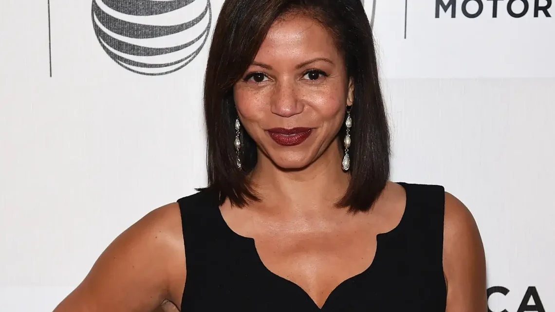 Gloria Reuben Biography: Movies, Age, Net Worth, Wikipedia, Siblings, Parents Gloria Reuben Biography: Movies, Age, Net Worth, Wikipedia, Siblings, Parents