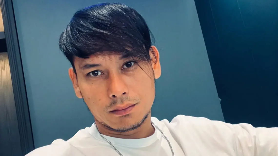 Aidil Aziz Biography: Films, Wife, Child, Age, Net Worth, Siblings, Parents, Height, Ethnicity Aidil Aziz Biography: Films, Wife, Child, Age, Net Worth, Siblings, Parents, Height, Ethnicity