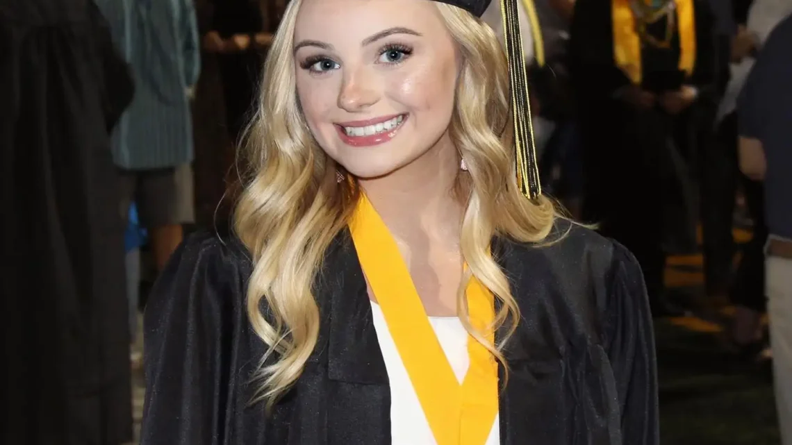 Jenna Renee Biography: Age, Mother, Height, Ethnicity, Brother, Net Worth, Boyfriend, Pictures, Birthday Jenna Renee Biography: Age, Mother, Height, Ethnicity, Brother, Net Worth, Boyfriend, Pictures, Birthday