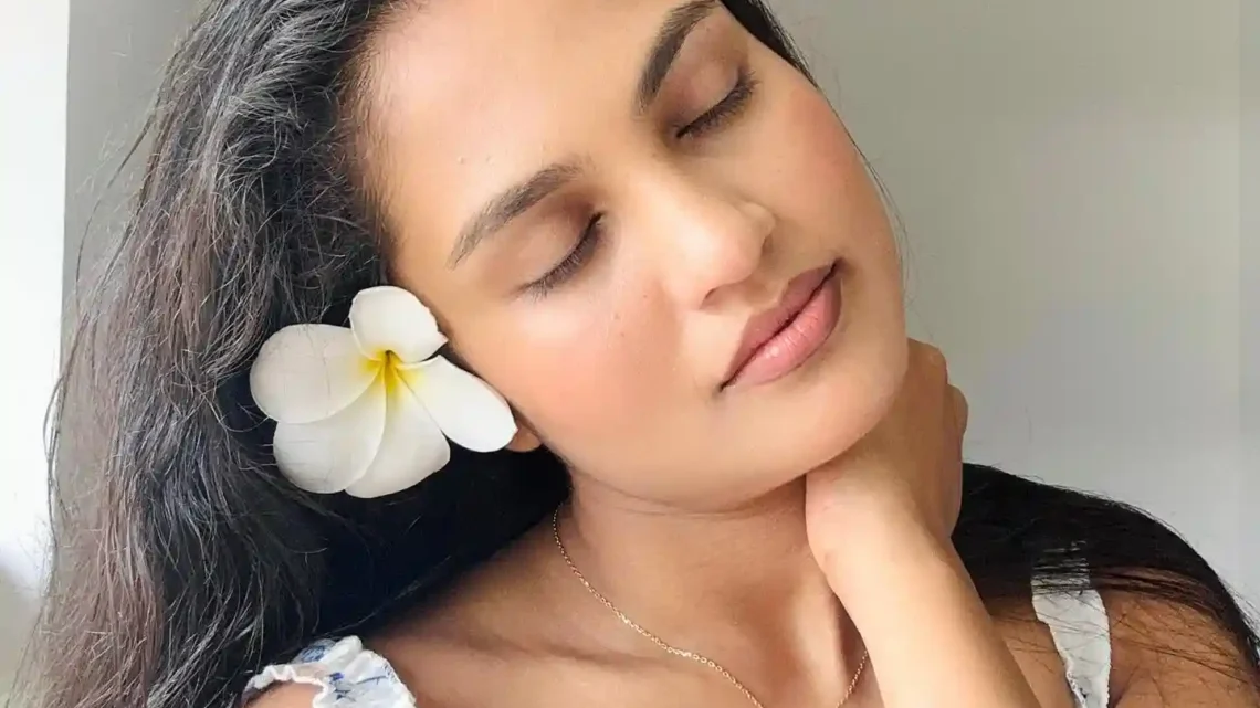 Kanchana Anuradhi Biography: Awards, Films, Music, Boyfriend, Height, Ethnicity, Age, Net Worth, Siblings, Parents Kanchana Anuradhi Biography: Awards, Films, Music, Boyfriend, Height, Ethnicity, Age, Net Worth, Siblings, Parents