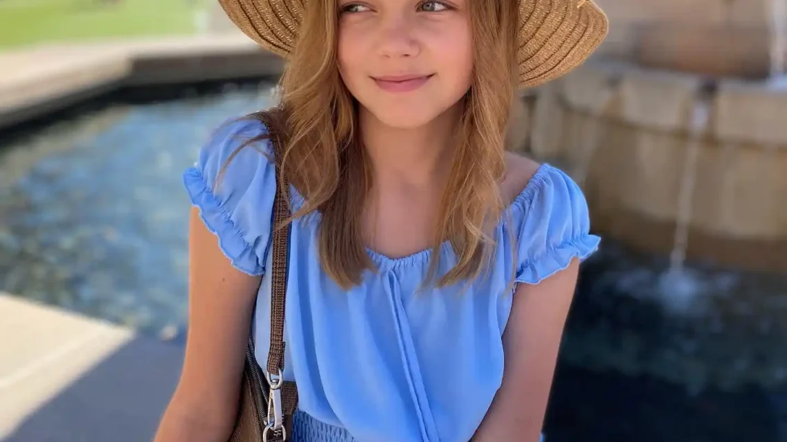 Marta Kessler Biography: Films, Boyfriend, Height, Ethnicity, Age, Net Worth, Siblings, Parents Marta Kessler Biography: Films, Boyfriend, Height, Ethnicity, Age, Net Worth, Siblings, Parents