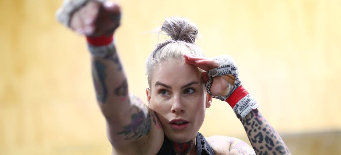Bec Rawlings Biography: Age, Boyfriend, Net Worth, Height, BKFC, Sons, UFC Record