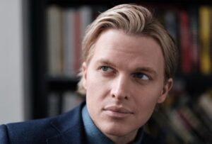 Ronan Farrow