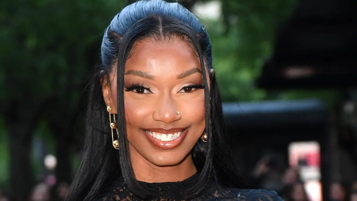 Ronisia Biography Age Net Worth Songs Boyfriend Height Nationality ronisia-biography-age-net-worth-songs-boyfriend-height-nationality