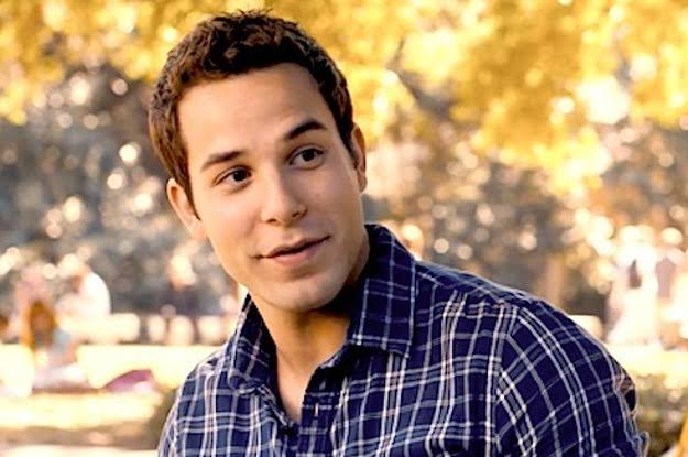 Skylar Astin Biography: Wife, Age, Net Worth, Height, Songs, Movies & TV Shows, Pitch Perfect