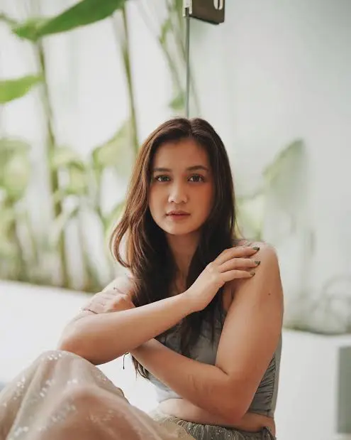 Dhea Annisa Biography: Boyfriend, Age, Movies, Net Worth, Height, Parents, Songs, Career Dhea Annisa Biography: Boyfriend, Age, Movies, Net Worth, Height, Parents, Songs, Career