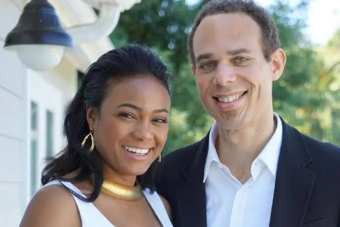 Vaughn Rasberry Biography: Wife, Age, Children, Net Worth, Books, Education, Career Vaughn Rasberry Biography: Wife, Age, Children, Net Worth, Books, Education, Career