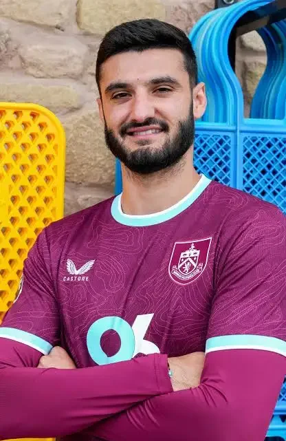 Armando Broja Biography: Age, Girlfriend, Net Worth, Stats, Height, Parents, Career, Goals Armando Broja Biography: Age, Girlfriend, Net Worth, Stats, Height, Parents, Career, Goals