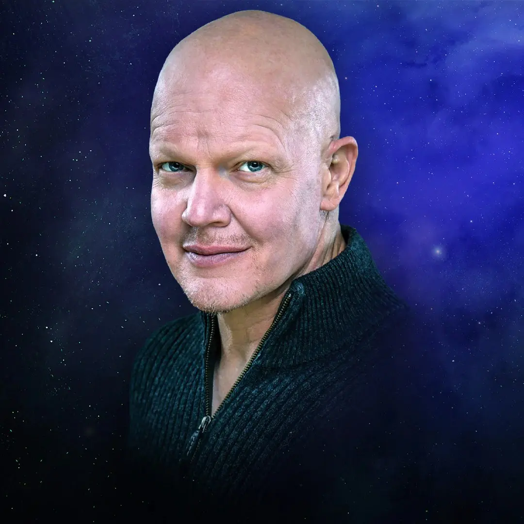 Derek Mears Photo