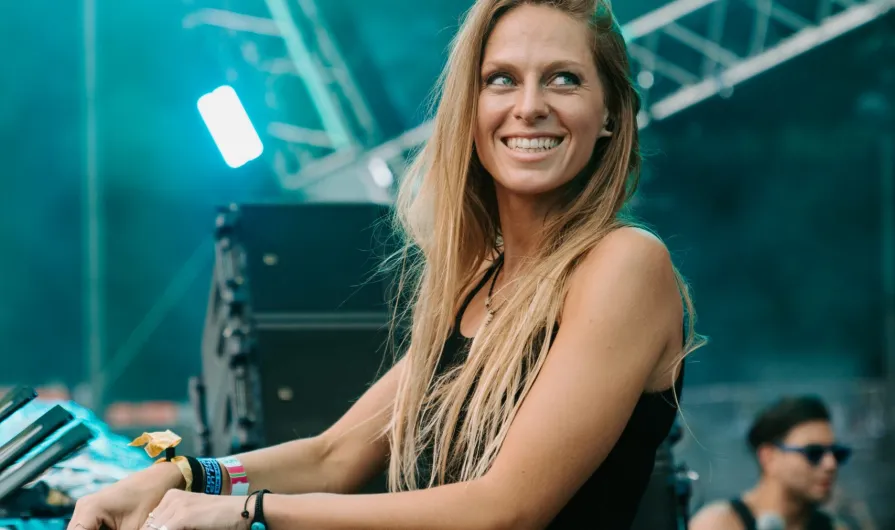 Nora En Pure Biography: Age, Net Worth, Instagram, Spouse, Height, Nationality, Parents, Siblings Nora En Pure Biography: Age, Net Worth, Instagram, Spouse, Height, Nationality, Parents, Siblings