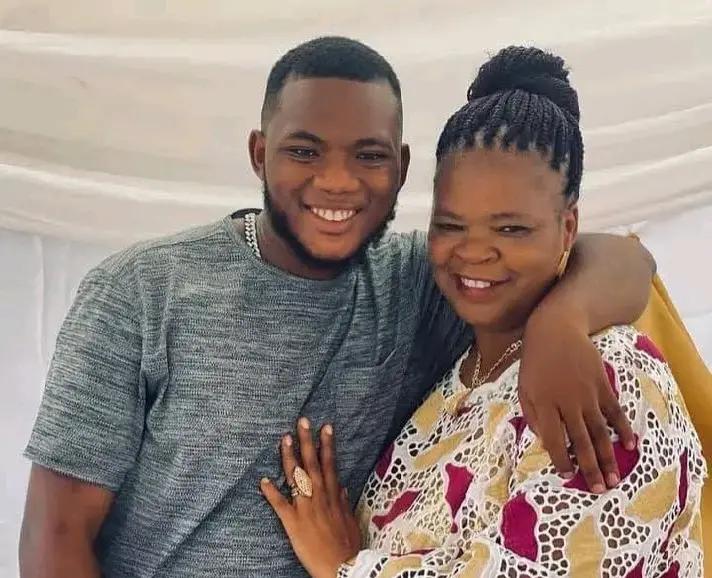 Actress Peju Ogunmola Mourns the Death of Her Only Son, Ayomikun Omobolanle Actress Peju Ogunmola Mourns the Death of Her Only Son, Ayomikun Omobolanle
