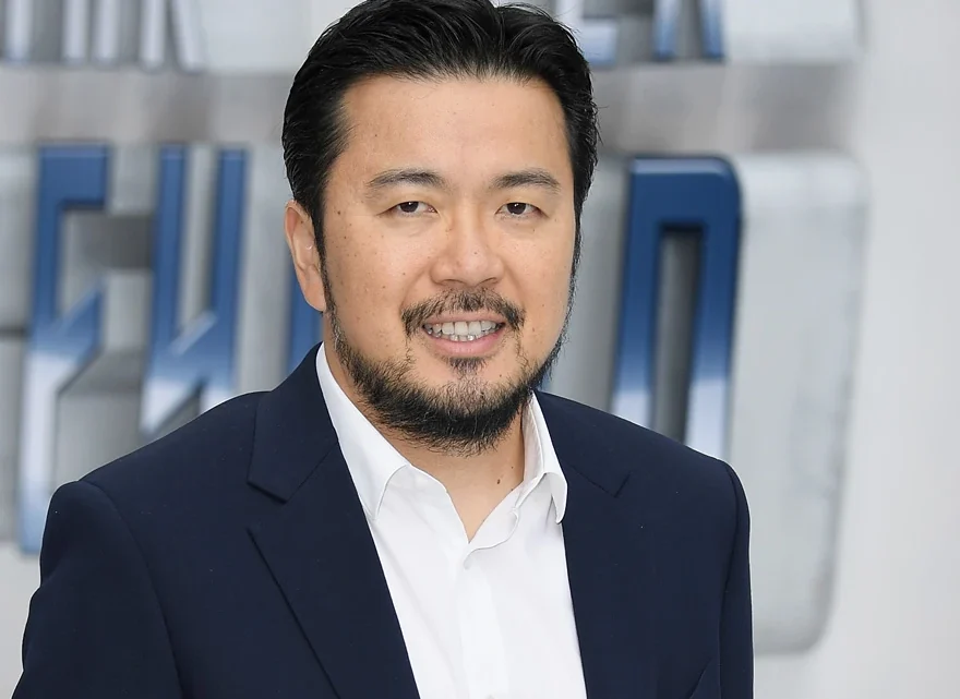 Justin Lin Biography: Net Worth, Age, Height, Parents, Ethnicity, Siblings, Wife, Child, Movies Justin Lin Biography: Net Worth, Age, Height, Parents, Ethnicity, Siblings, Wife, Child, Movies