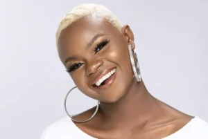 Naomi Mac Biography