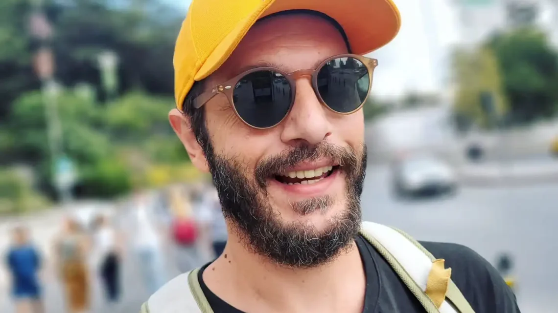 Barış Aytaç Biography: Movies, TV Series, Girlfriend, Age, Height, Parents, Net Worth, Ethnicity, Siblings Barış Aytaç Biography: Movies, TV Series, Girlfriend, Age, Height, Parents, Net Worth, Ethnicity, Siblings